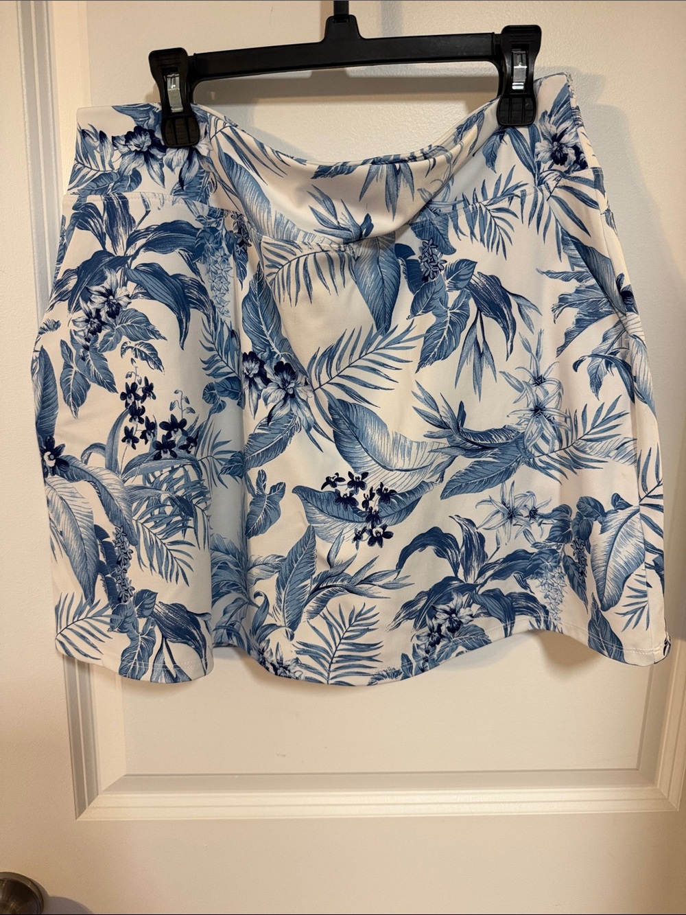 Tommy Bahama White Tank Top with Blue Tropical Print